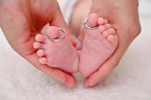 百色孕妇尿检维生素c高